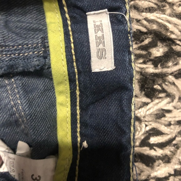 Jeans - Picture 2 of 3